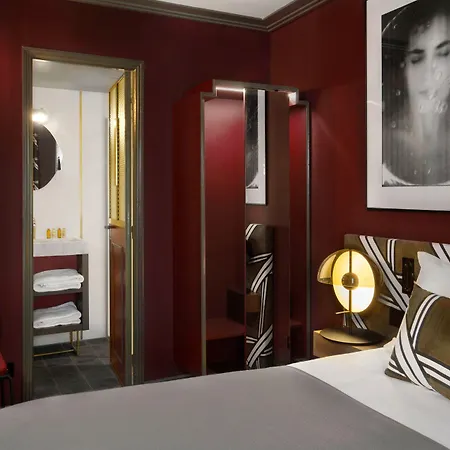 Hotell Aoriste & 4*