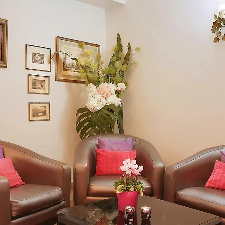 Aoriste & Hotell Paris