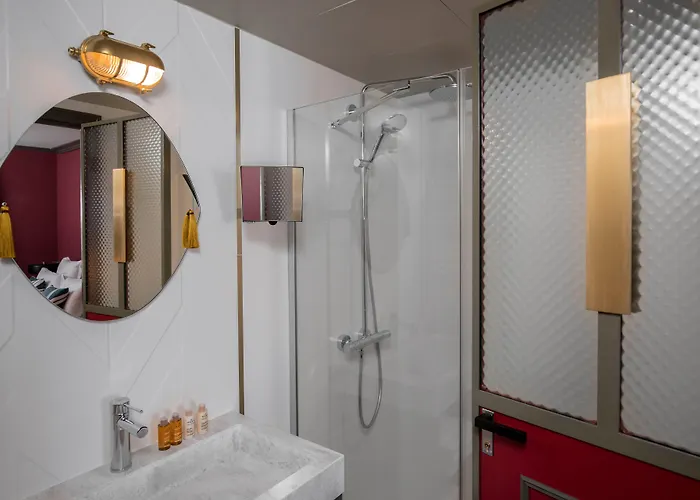 Hotel Aoriste & 4*
