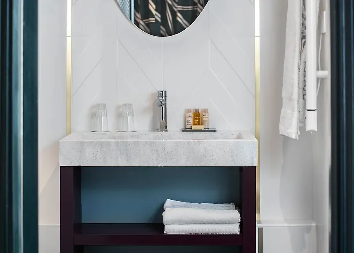 Aoriste & 4* París