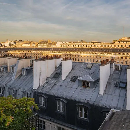 Aoriste & Hotel 4*