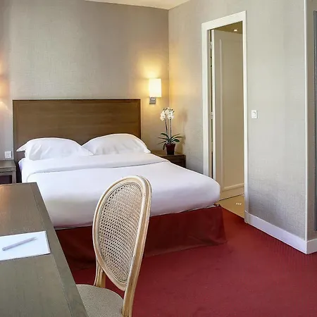 Louvre Piemont Hotel