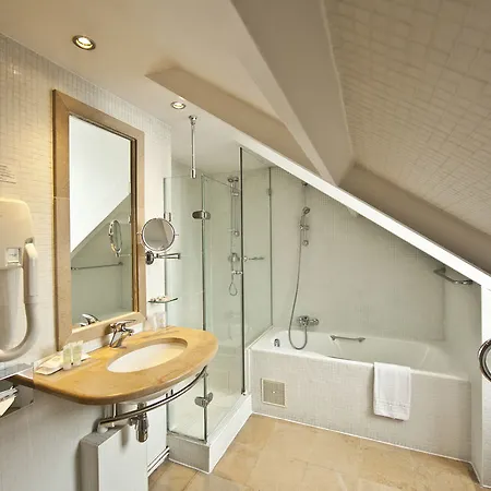 Hotel Louvre Piemont 4*